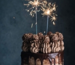 Kembang Api di Kue Tart? Mengapa Tidak