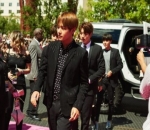 Pilihan Fashion yang Mencuri Perhatian