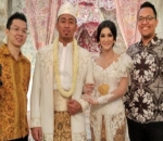 Fanny dan Erwan Bersama Sahabat