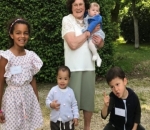 Anak-Anak Bersama Nenek Mereka