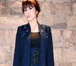 Elegan dengan Blazer