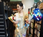 Mikha Tambayong dalam Balutan Kebaya