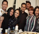 Rossa Ikut Merayakan Ulang Tahun Yuni Shara