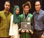  Adjie Pangestu dan Annisa Trihapsari