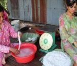 Farah Quinn Membuat Mie Tradisional