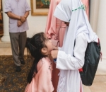 Ishana Tampil Menggemaskan