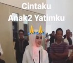 Syahrini Tiba di Lokasi Acara