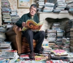 Tumpukan Koran dan Majalah Bekas