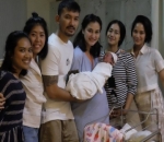 Tara Basro dan Rekan-Rekan Lain Turut Berbahagia