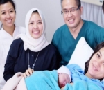 Berfoto Bersama Dokter