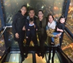 Berfoto di Gedung Tertinggi