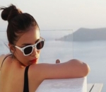 Momo Geisha Pamer Punggung