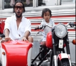 Bermain di Disneyland Paris