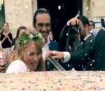  Ario dan Valentine Meninggalkan Gedung