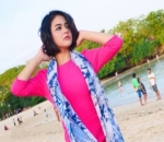 Cantik dengan Rambut Pendek