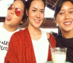 Raisa dengan Kulit Cokelat