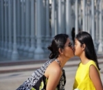 Titi Rajo Bintang Bersama Miyake Shakuntala