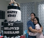 Ekspresi Bahagia Tengku Dewi Putri