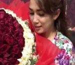 Ussy Senang dengan Kejutan dari Andhika