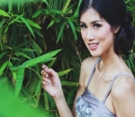 Atries Angel Saat Menjadi Bridesmaid