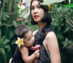 Kawa dengan Bunga di Telinga