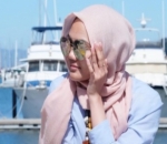 Rina Nose Menikmati San Fransisco