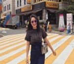 Pose Cantik Tatjana Saphira