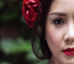 Lipstik Merah Menyala