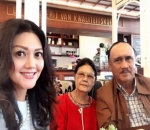 Bella Saphira dan Orang Tua