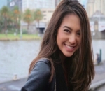 Senyum Manis Aurelie