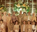 Menghadiri Pernikahan