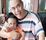 Kembar dengan Kakeknya