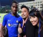  Berfoto Bersama Kondogbia