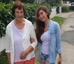 Akrab dengan Keluarga