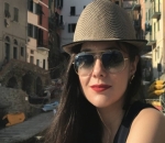 Cantiknya Wulan Guritno