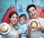 Keluarga Bahagia Tya Ariestya