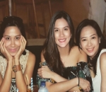 Deasy dan Teman-Temannya