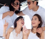 Akrab Satu Sama Lain