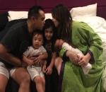  Mikhayla dan Keluarganya