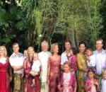 Keluarga Bule Indah Kalalo