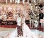  Gaun Bertabur Kristal