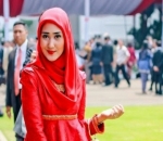 Kain Batik Lilit dan Peplum Blouse