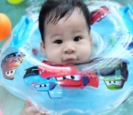 Lucu dengan Pelampung