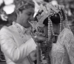  Menikah dengan Adat Jawa