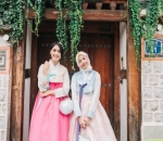Kompak dengan Hanbok