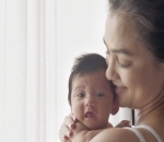 Salma Dalam Pelukan Sang Ibu