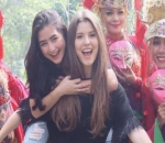  Belajar Tari Bersama