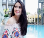 Ryana Dea Kondangan Sekaligus Liburan