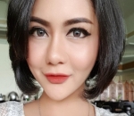 Mulus Tanpa Noda, Jenita Janet Cantik Kebangetan