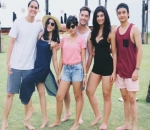 Jessica & Mischa Akrab dengan Sahabat